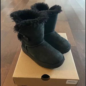 UGG - Bailey Button - Black - Girls Toddler Size 10 - Perfect Condition